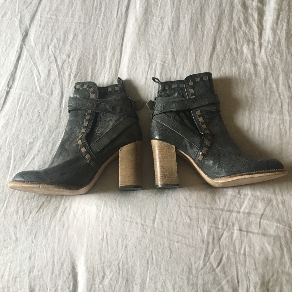 💥DEAL! Free People block heel boots - Picture 6 of 7